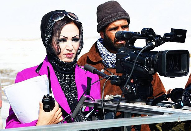 Người phụ nữ Afghanistan dũng cảm đương đầu với phiến quân